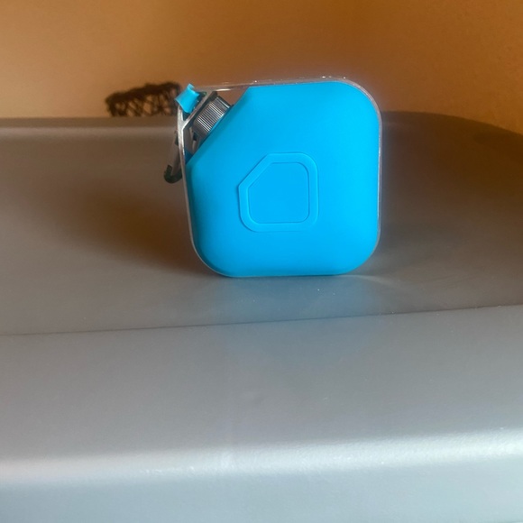 Bluetooth speaker - Picture 2 of 4